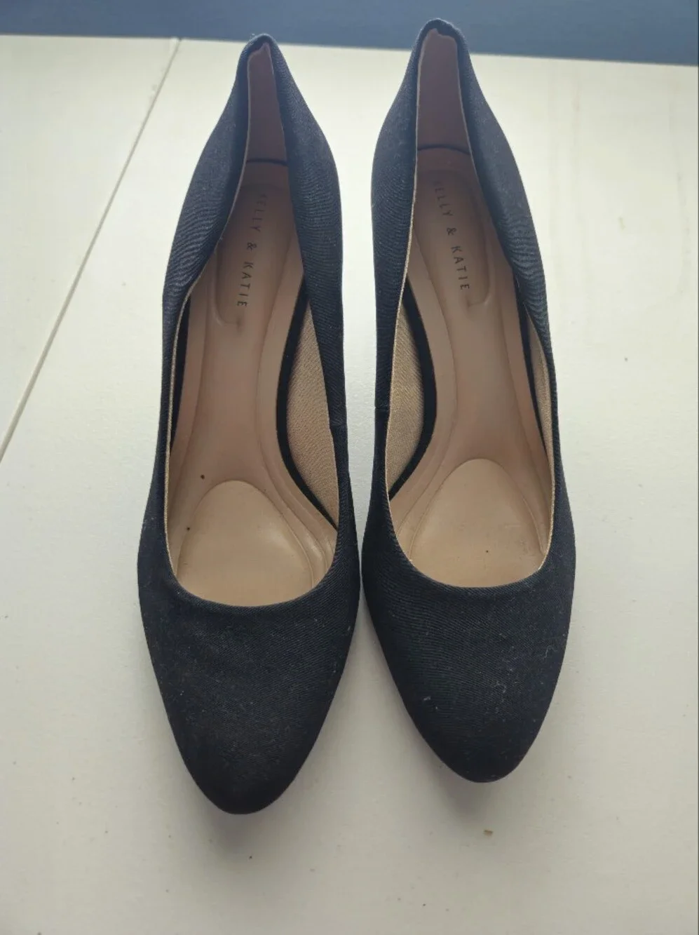 Kelly & Katie Black Pointed-Toe Pumps